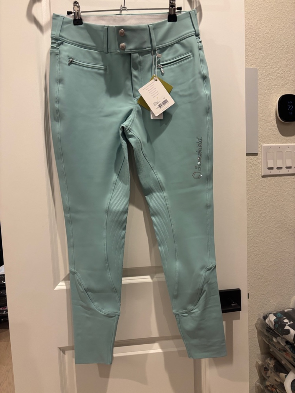 Samsheild Women’s Mint Riding Full Seat Breeches RARE COLOR and Swarovski